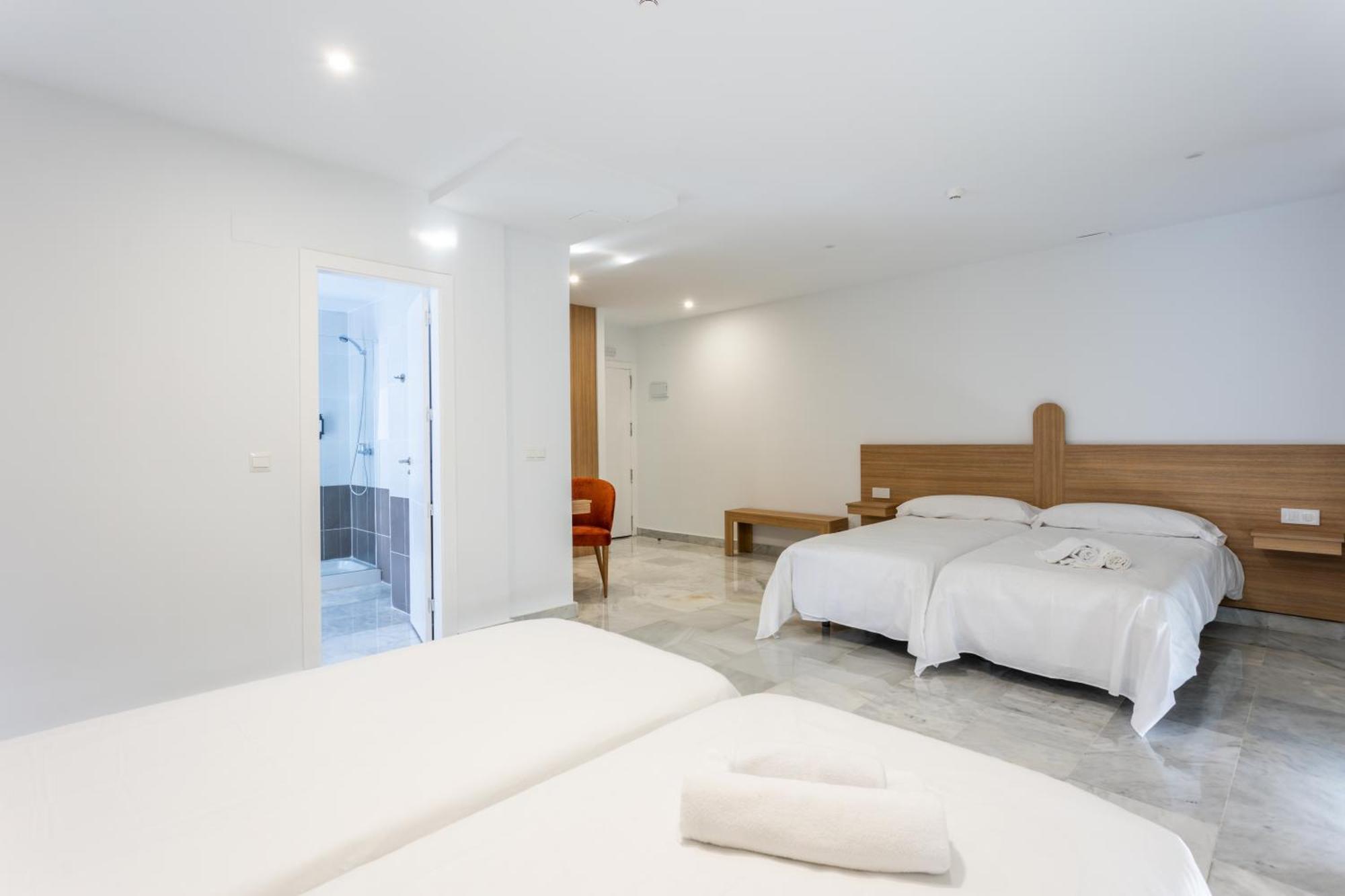 Hotel El Tujjar Los Barrios Luaran gambar