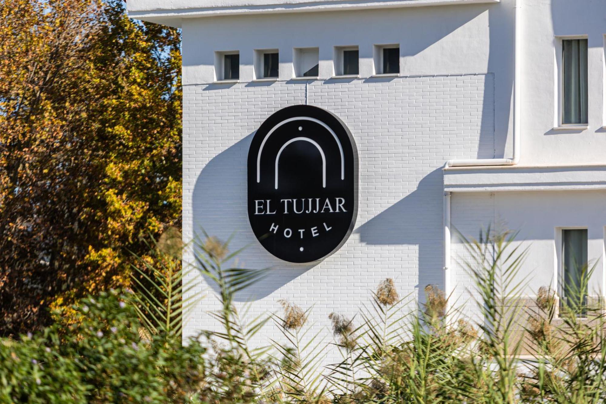 Hotel El Tujjar Los Barrios Luaran gambar