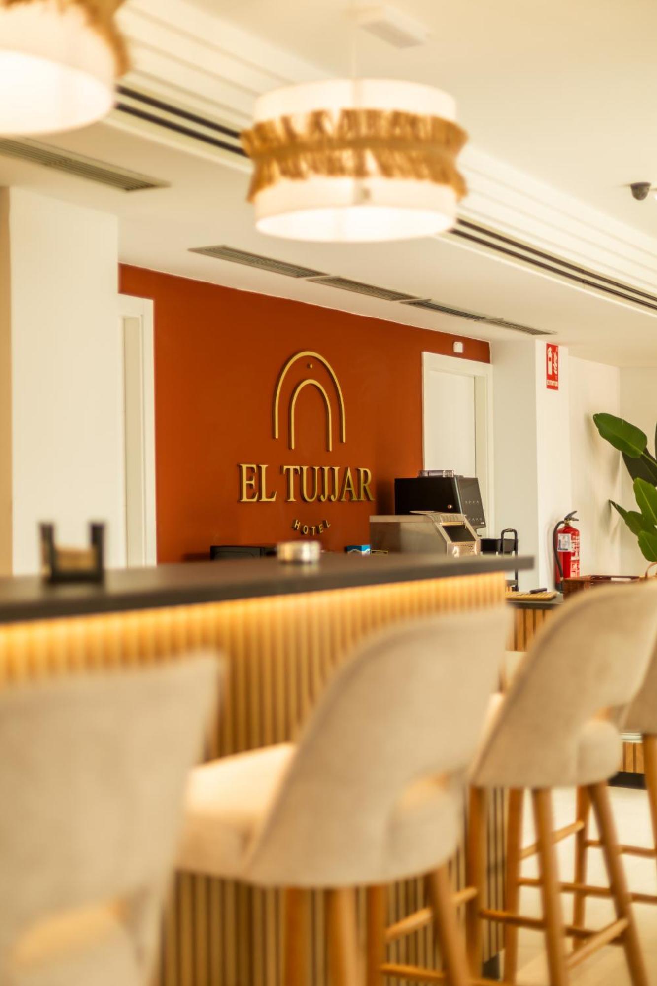 Hotel El Tujjar Los Barrios Luaran gambar